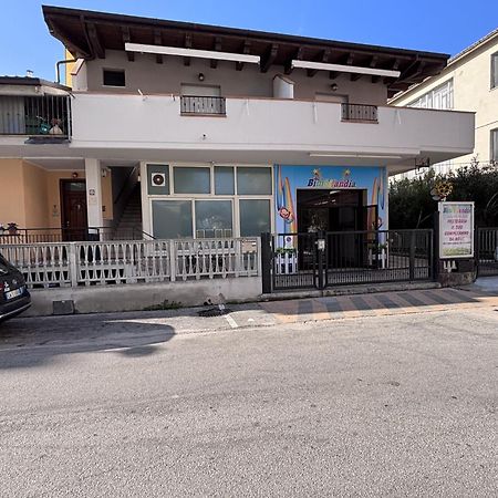 Dante Silvi Vacanza Silvi Marina Exterior foto