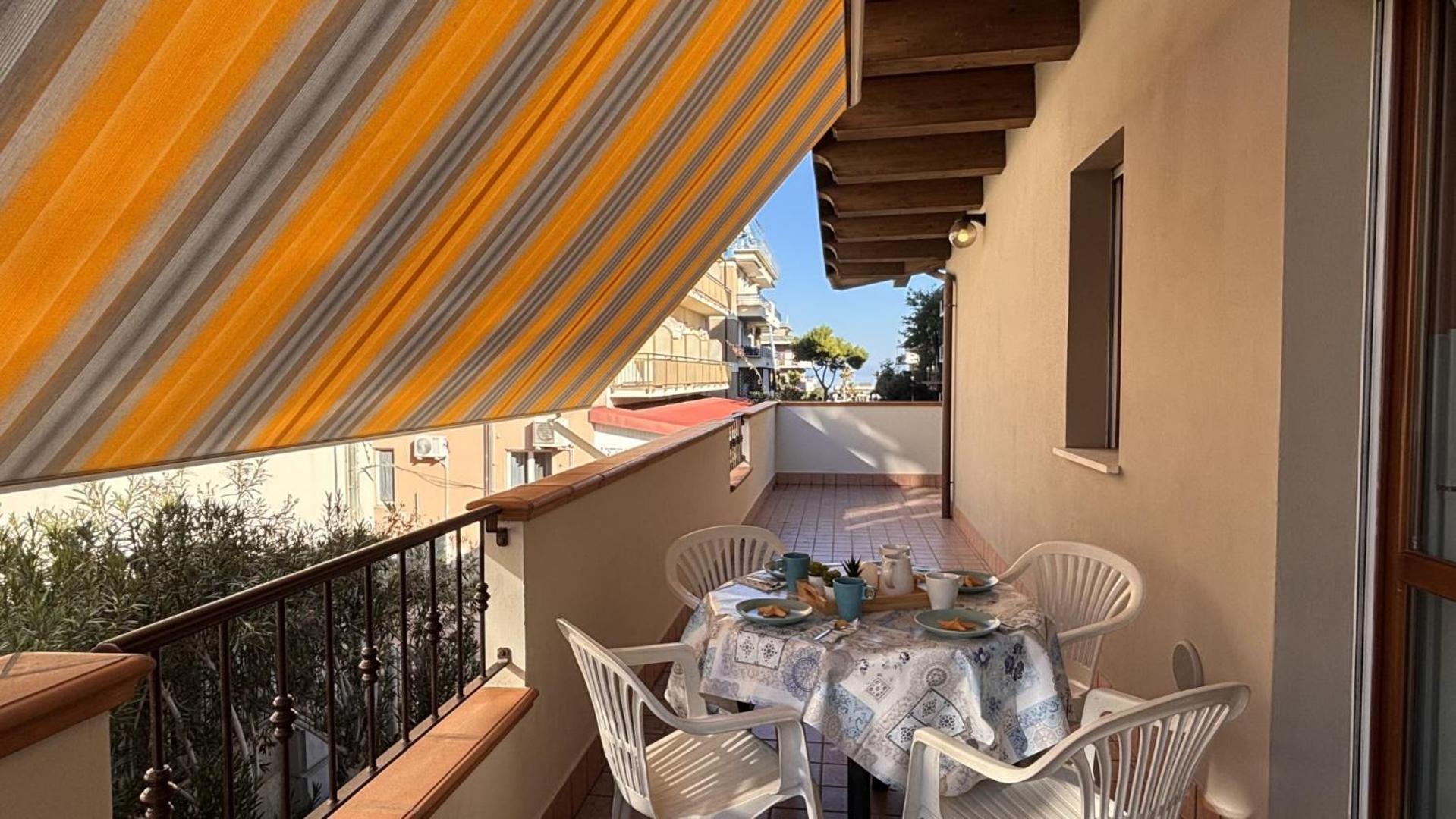 Dante Silvi Vacanza Silvi Marina Exterior foto